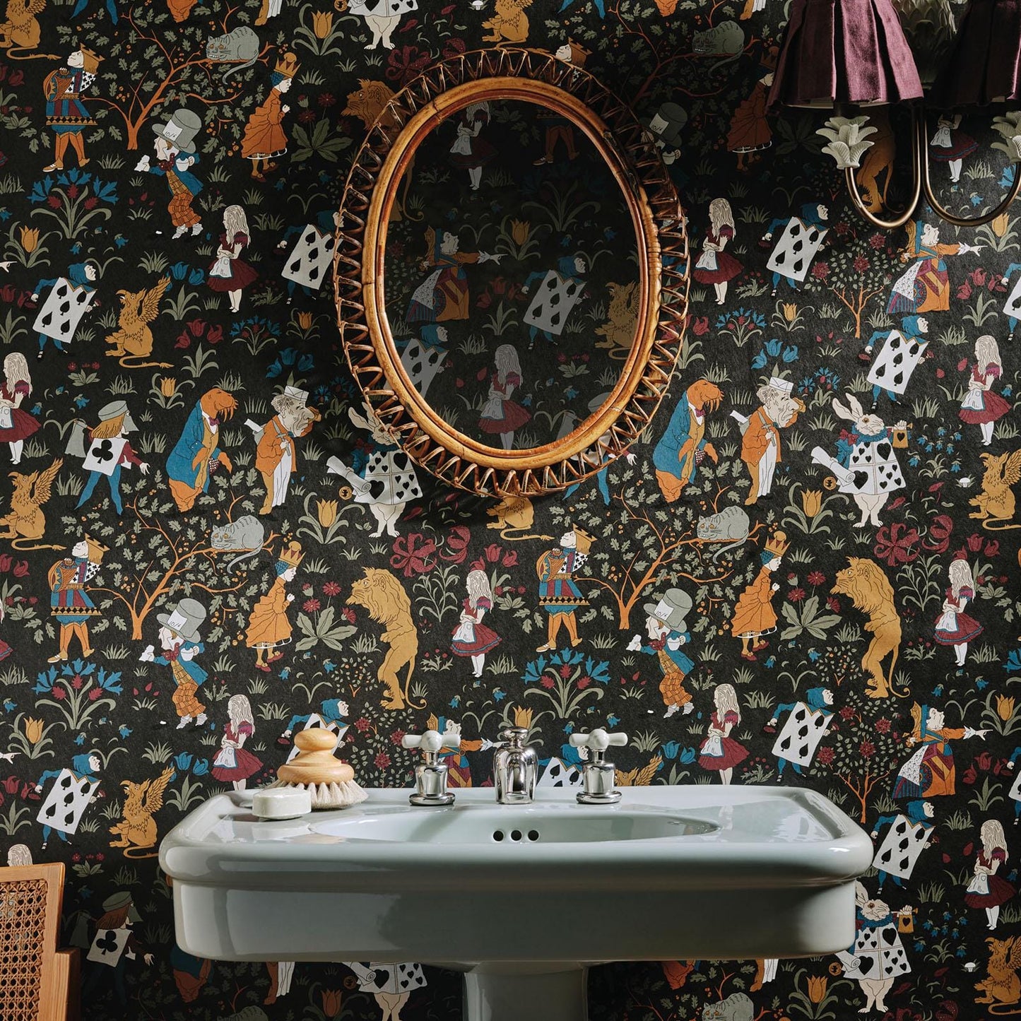 1-WA-ALI-DI-NOI-XXX - Alice In Wonderland Wallpaper - Noir - House of Hackney