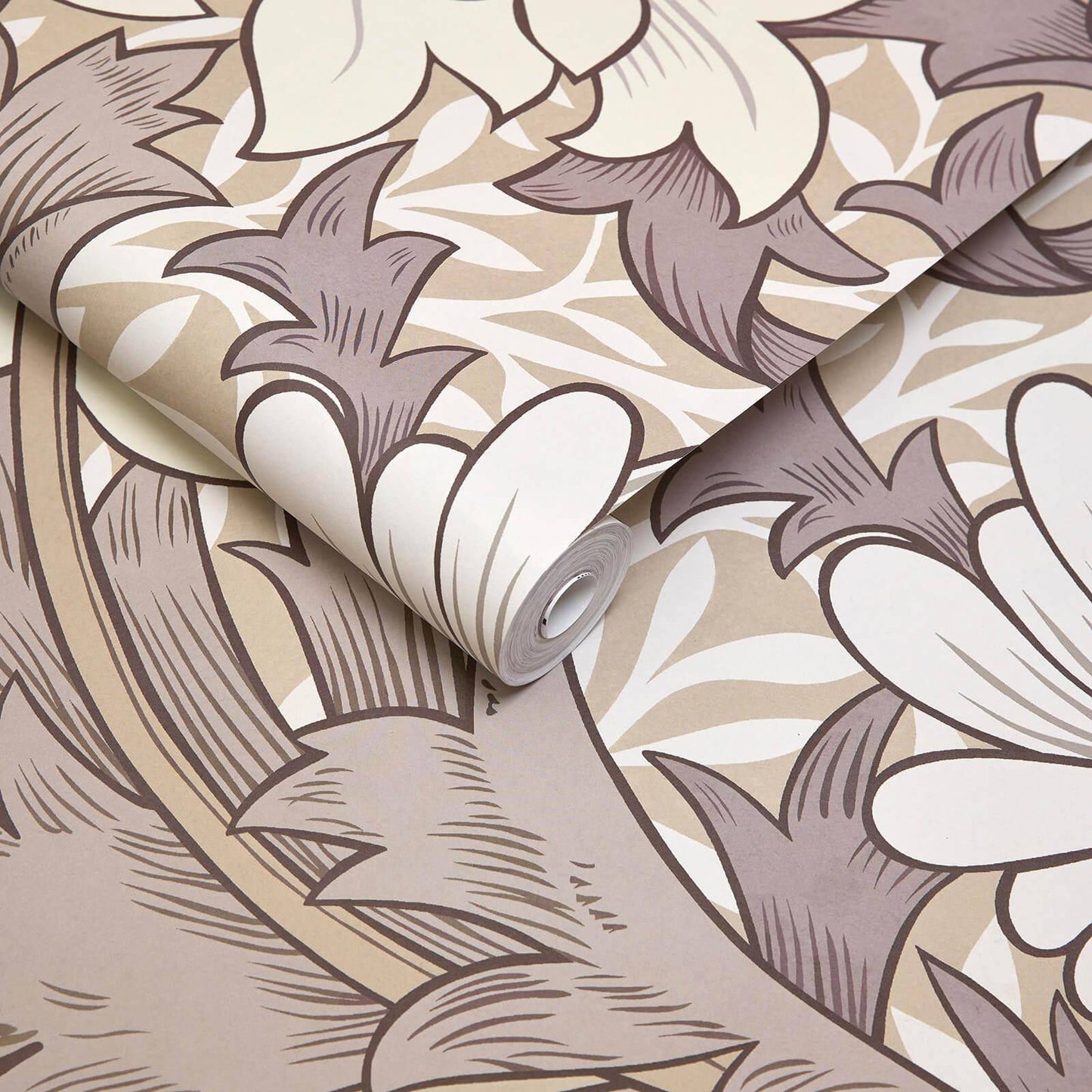 1-WA-CHM-DI-ASA-XXX - Chrysanthemum Magna Wallpaper - Astrantia - House of Hackney