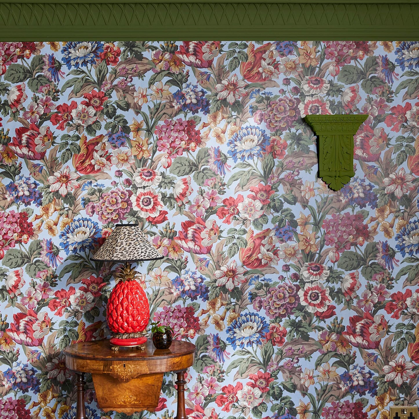 1-WA-FLS-DI-AZU-XXX - Florescence Wallpaper - Azure - House of Hackney