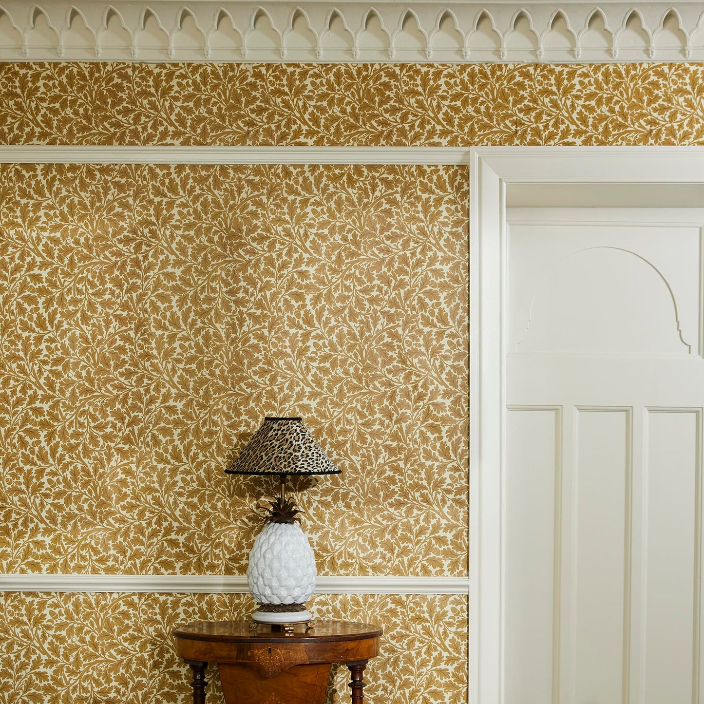 1-WA-QUE-DI-AUT-XXX - Quercus Wallpaper - Auric - House of Hackney