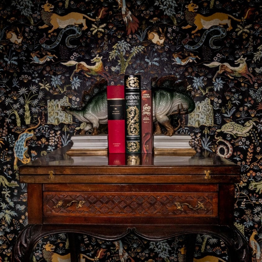 1-WA-TRE-DI-ONX-XXX - Trematonia Wallpaper - Onyx - House of Hackney