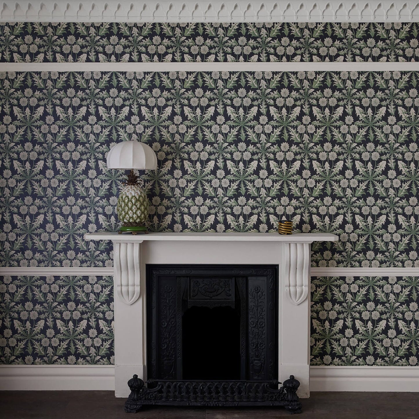 1-WA-TXA-DI-NOI-XXX - Taraxa Wallpaper - Noir - House of Hackney