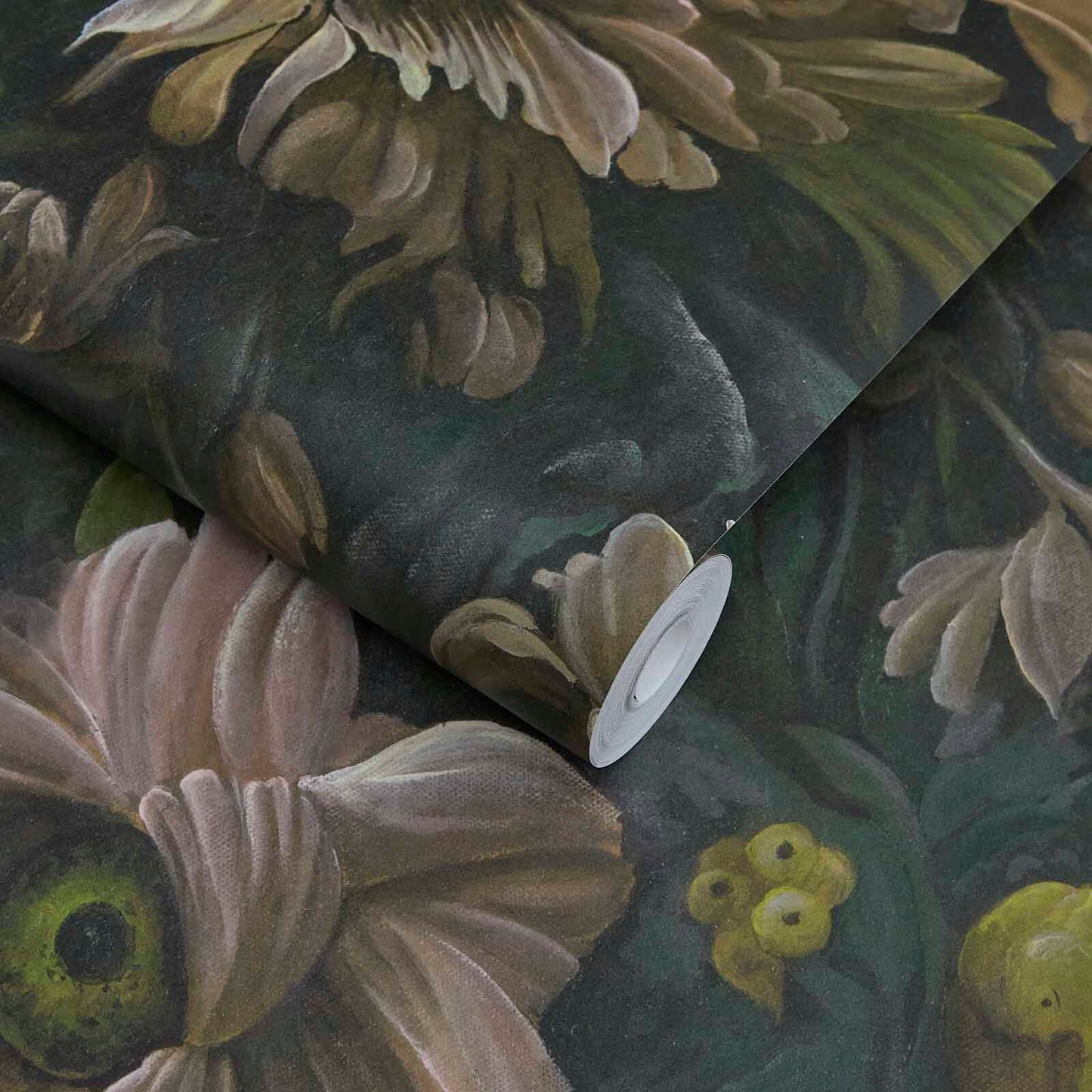 1-WA-UBR-DI-VER-XXX - Umbra Wallpaper - Verde - House of Hackney