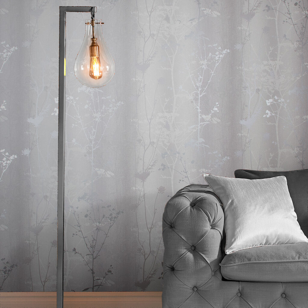 104070 - Wild Flower Wallpaper - Shadow - Graham & Brown