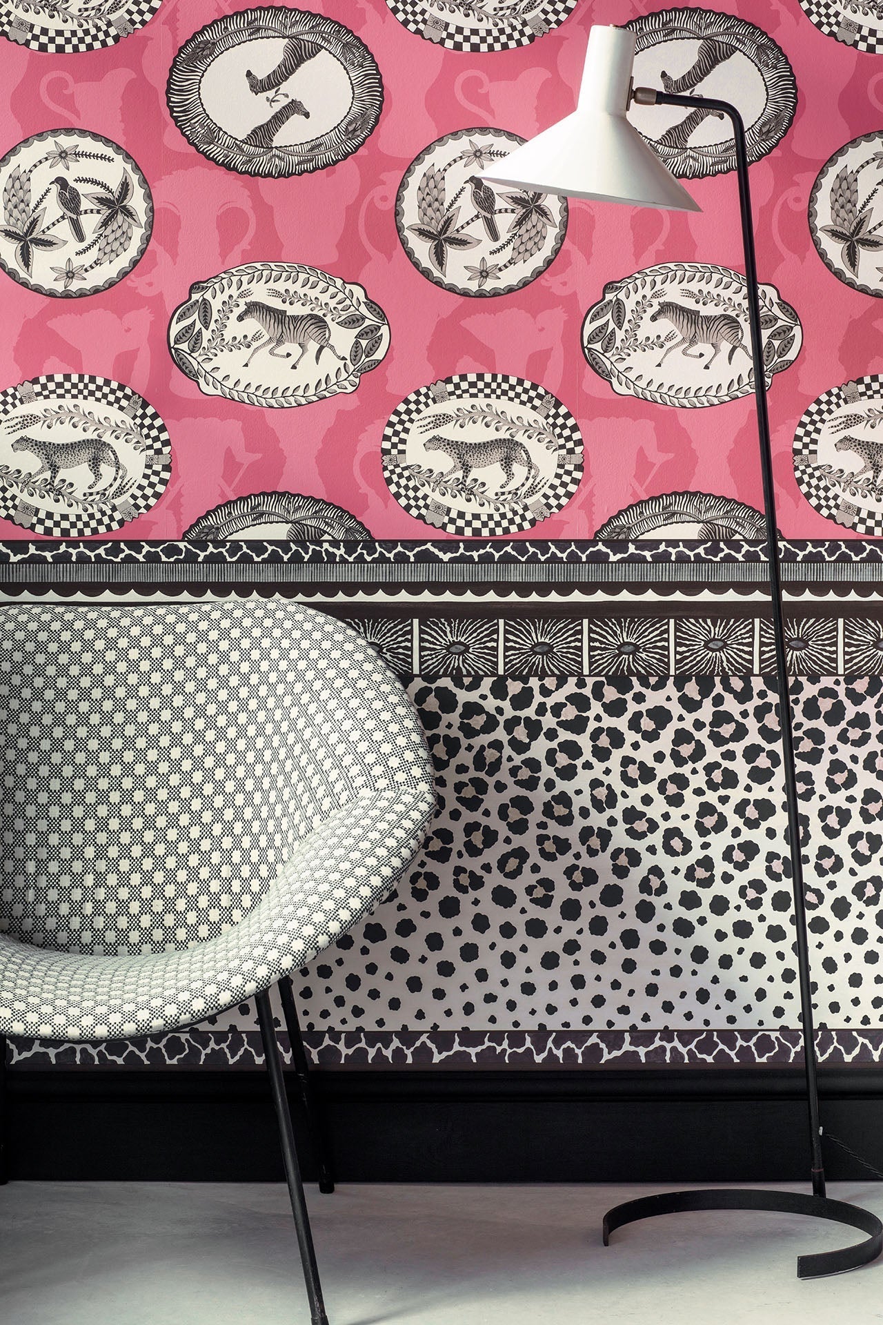 109/13061 - Zulu Border Wallpaper - Linen & Black - Cole & Son