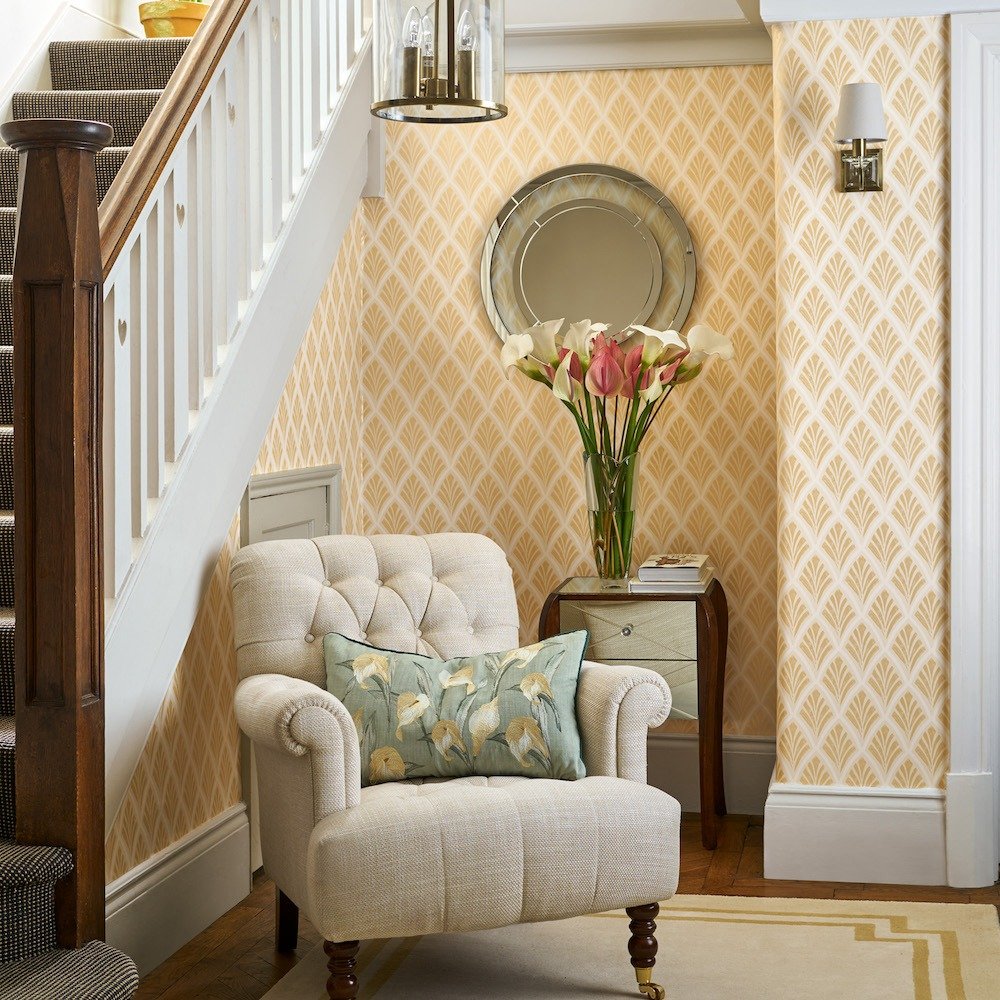 113375 - Florin Wallpaper - Gold - Laura Ashley