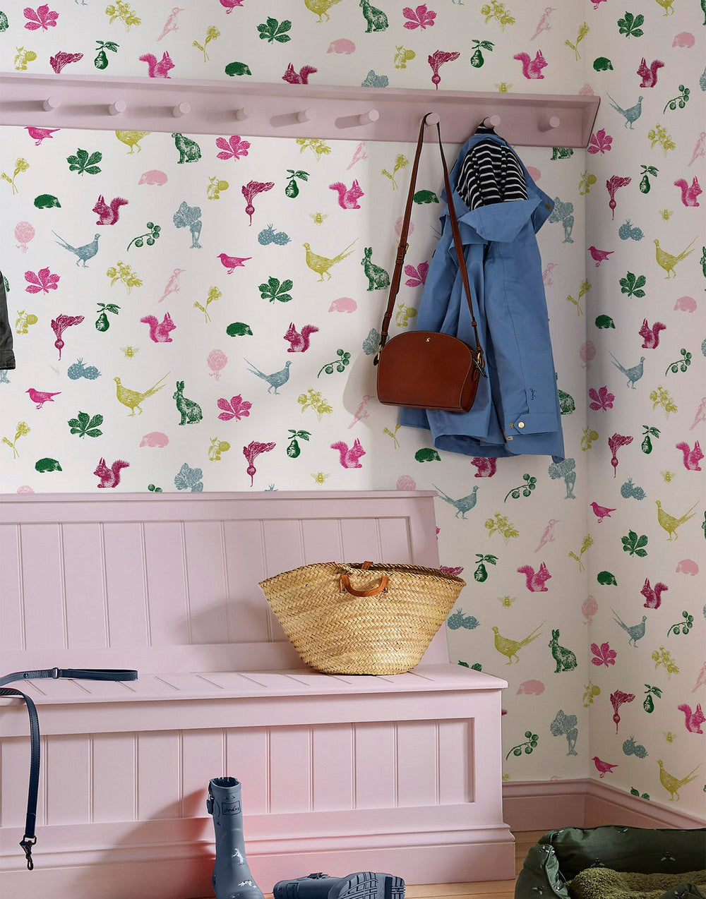 118553 - Etched Woodland Wallpaper - Cream Multi - Joules