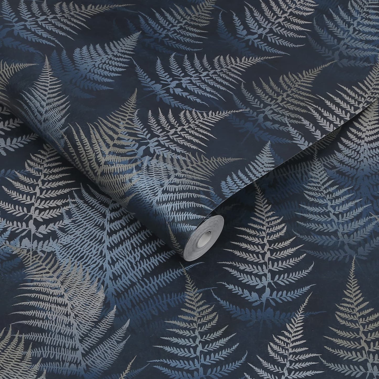 120378 - Woodland Fern Wallpaper - French Navy - Clarissa Hulse