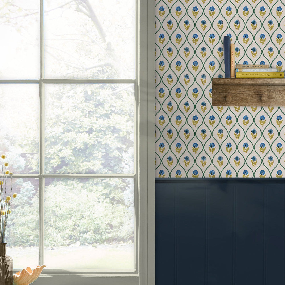 120876 - Trellis Floral Wallpaper - Cream Gold - Joules