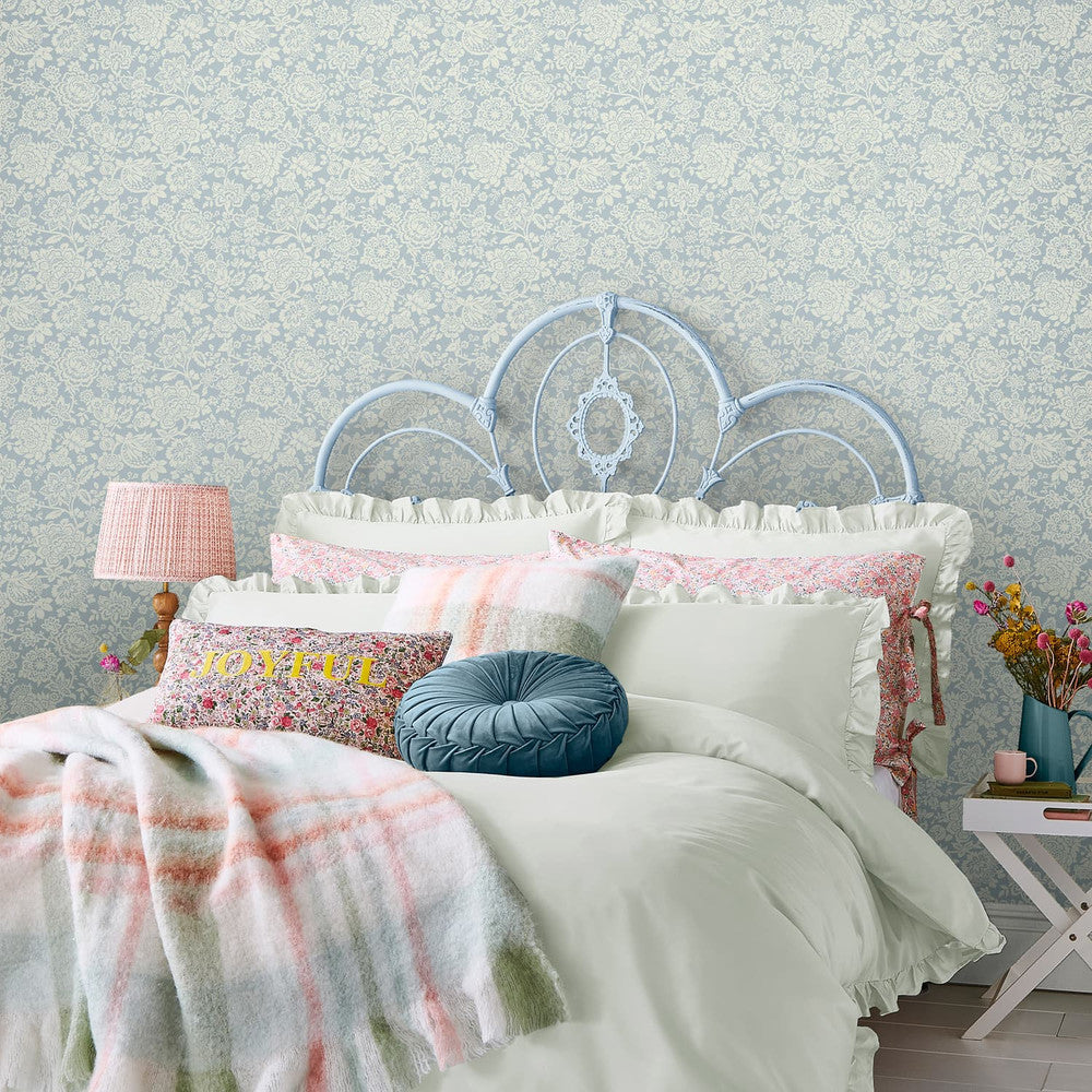 121073 - Trailing Laurissa Pale Wallpaper - Seaspray Blue - Laura Ashley