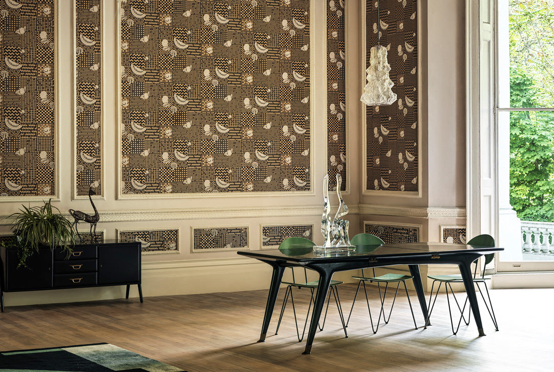 123/6031 - Frutta e Geometrico Wallpaper - Black, White & Gold - Cole & Son