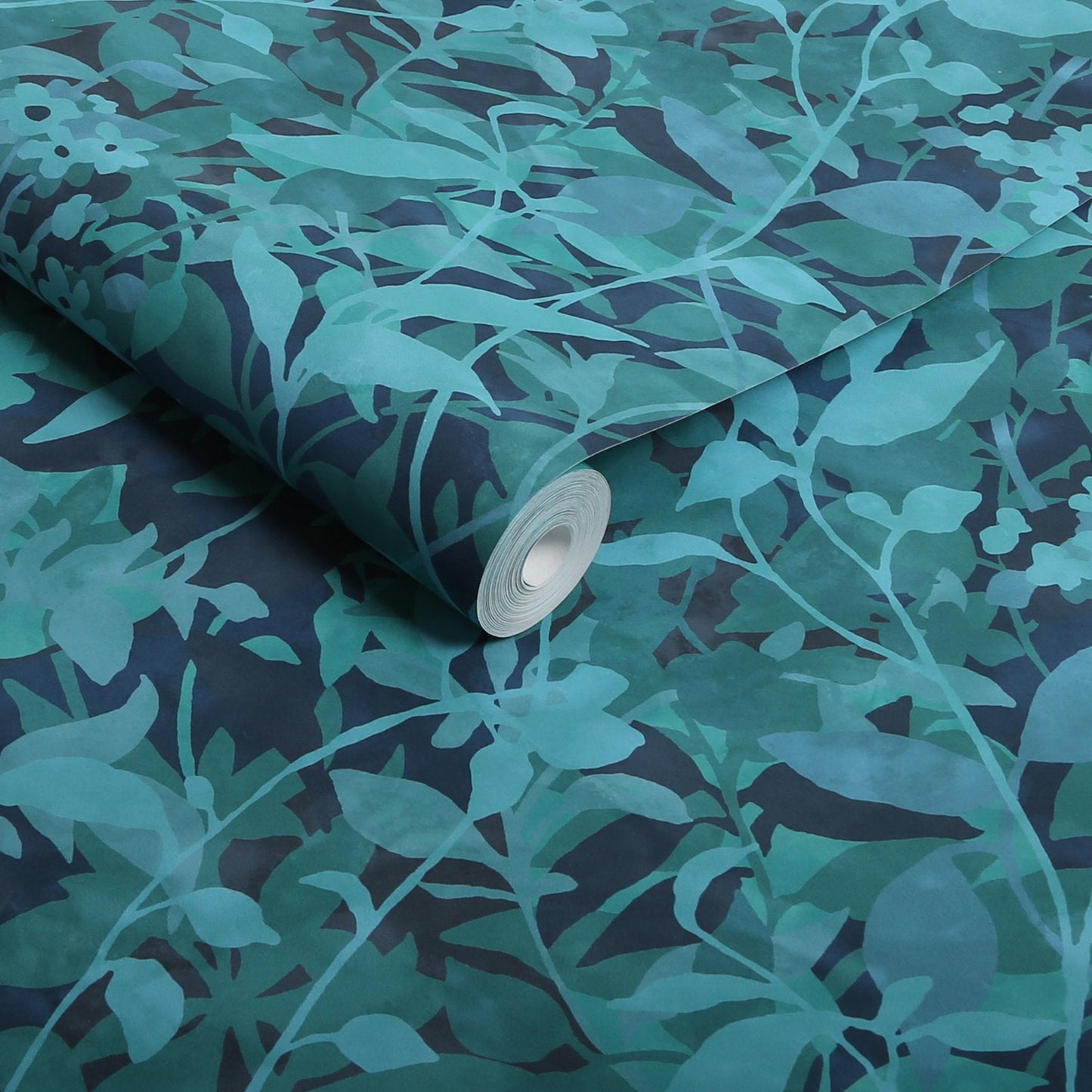 124116 - Fleur Wallpaper - Midnight - Graham & Brown