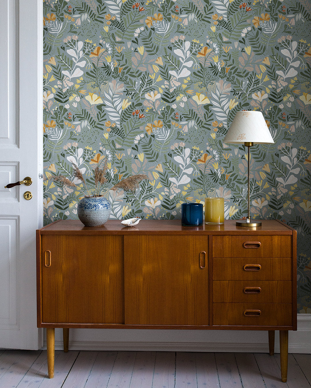 22008 - Brittsommar Wallpaper - Light Gray - Midbec