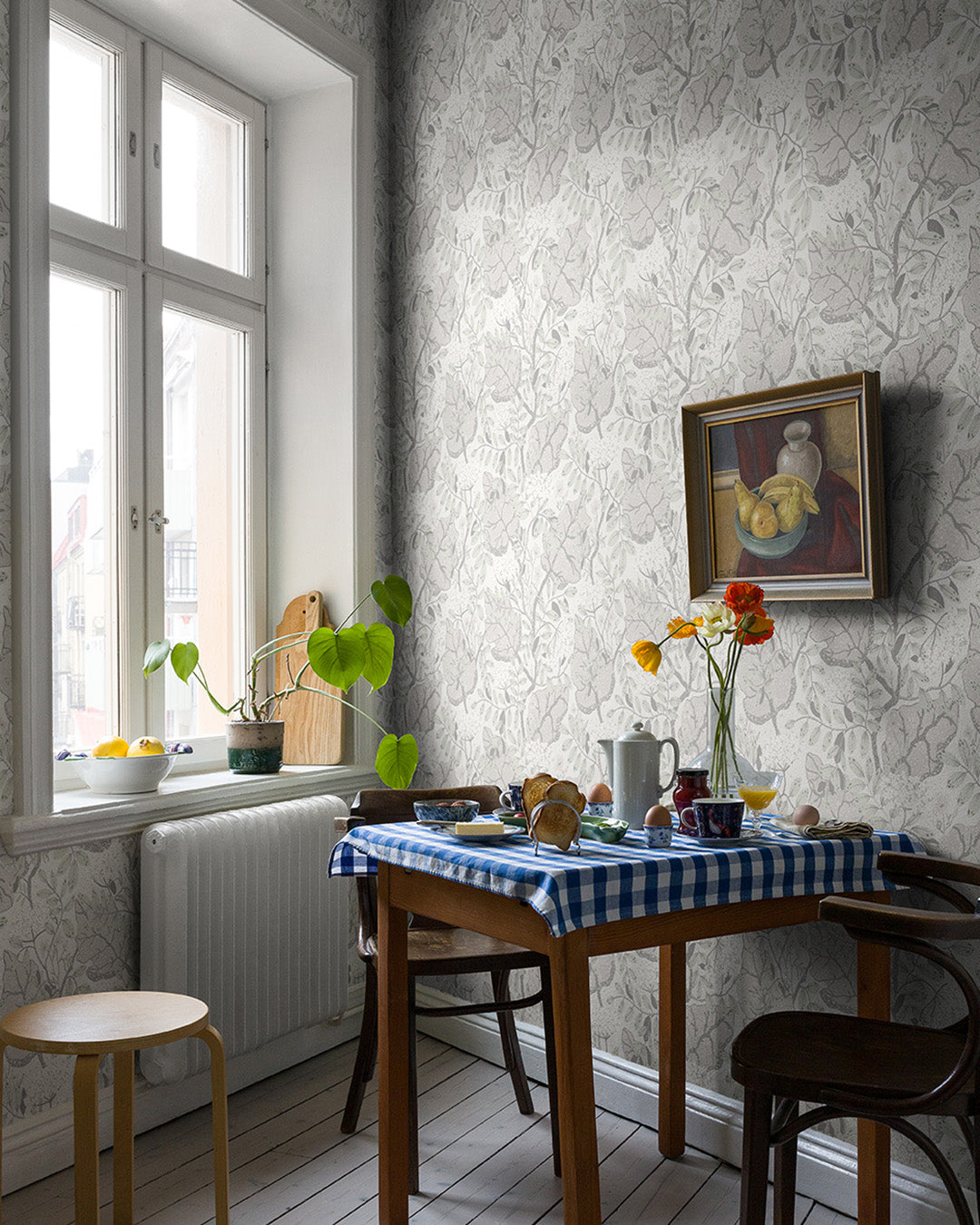 55031 - Ulla Britt Wallpaper - Gray/White - Midbec