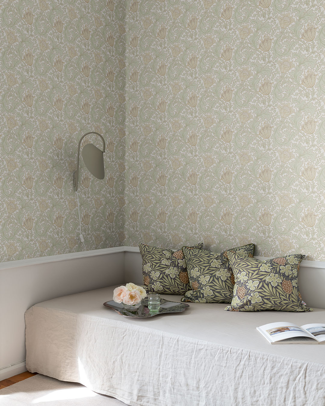82002 - Anemone Wallpaper - Yellow - Midbec