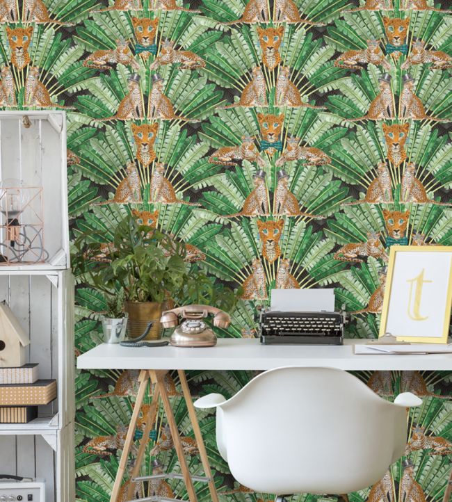 BMHD002-05A - Leopard Wallpaper - Dark - Brand McKenzie