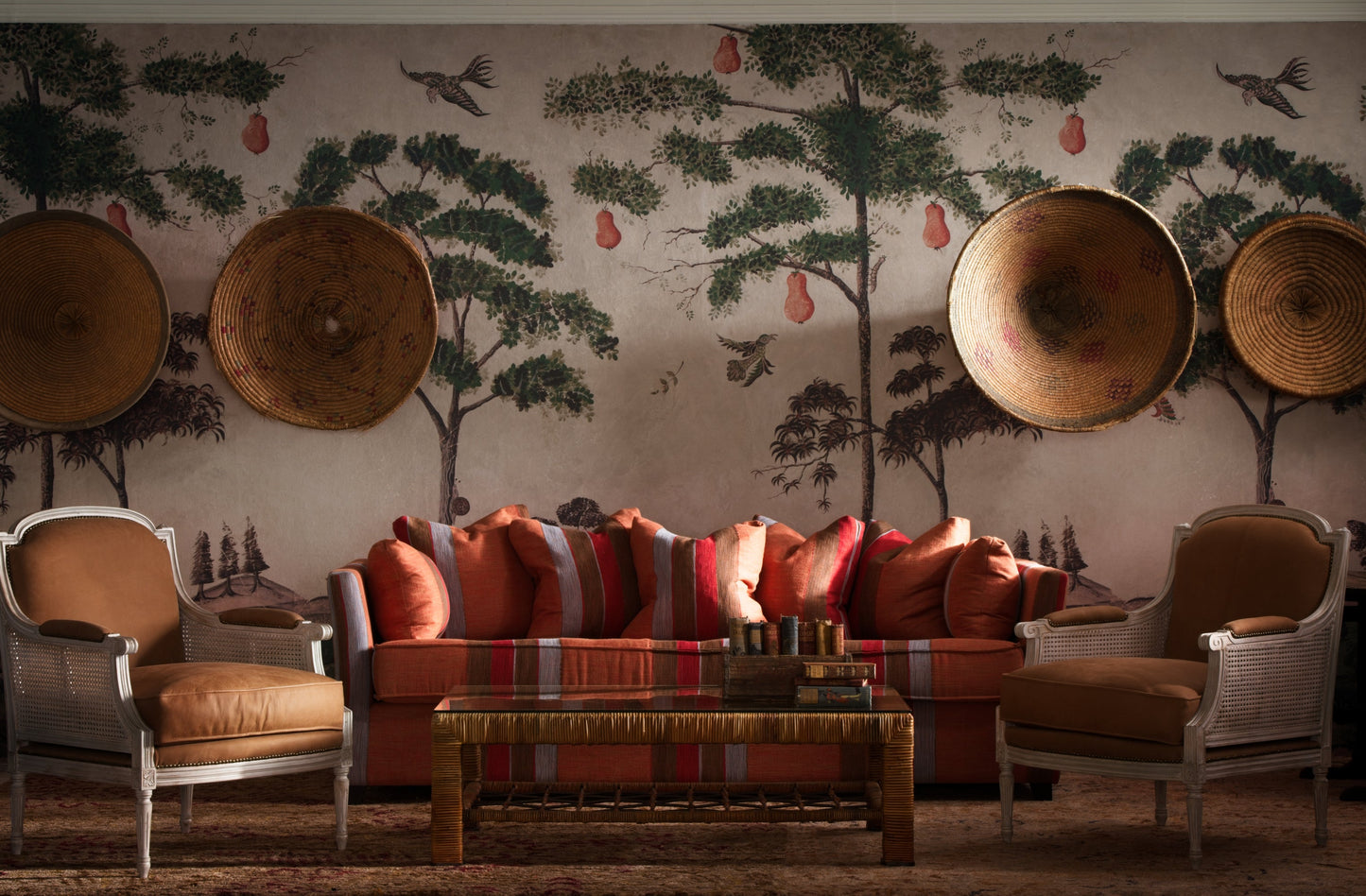 KKMYLAVE - Mythical Land Wallpaper - Vellum - Andrew Martin