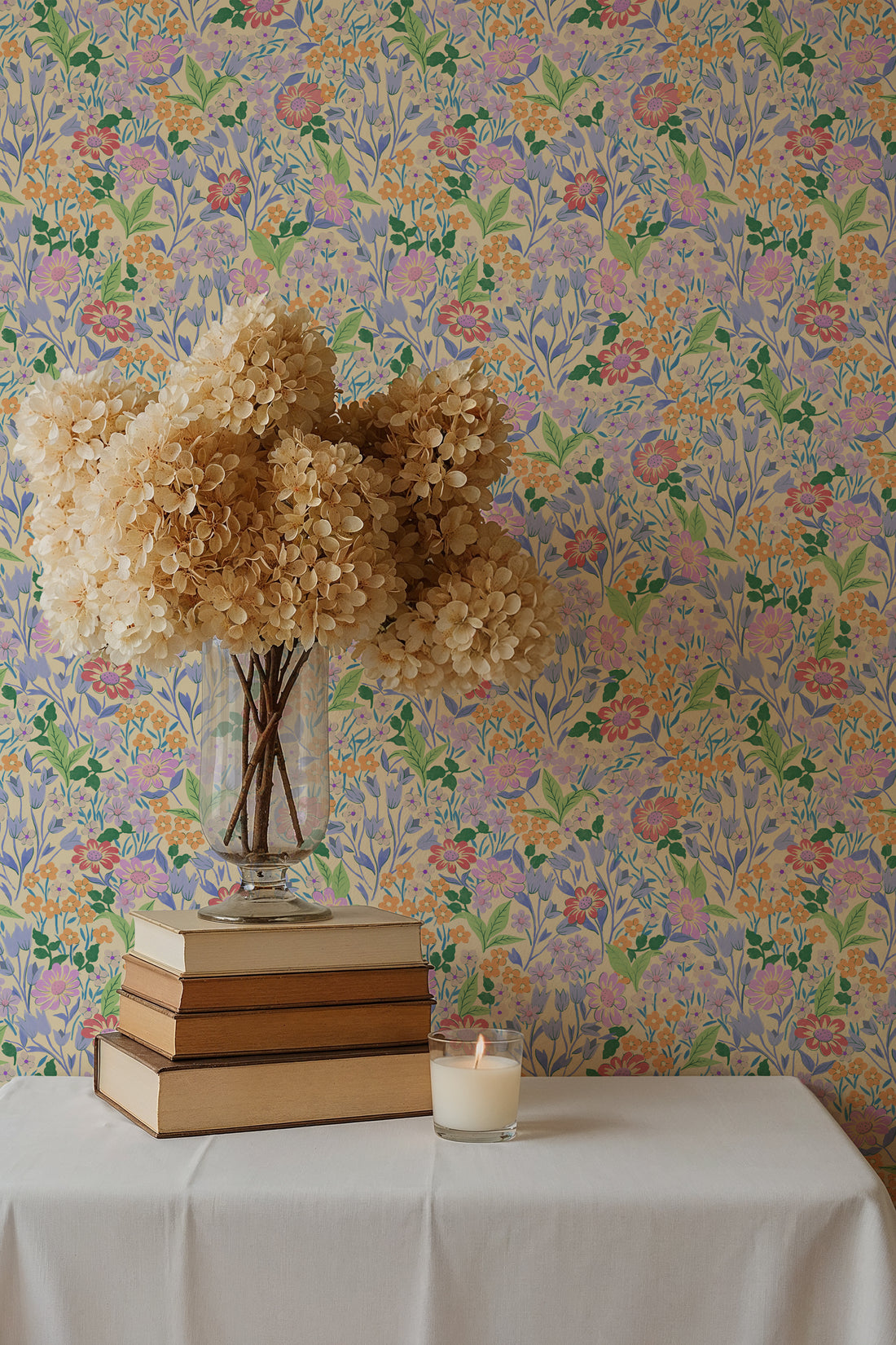 Lola, Petit Wallpaper - Lilac - Summer Gray