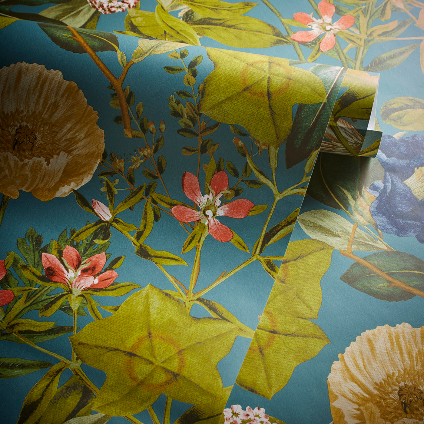 W0143/01 - Passiflora Wallpaper - Chambray - Clarke & Clarke