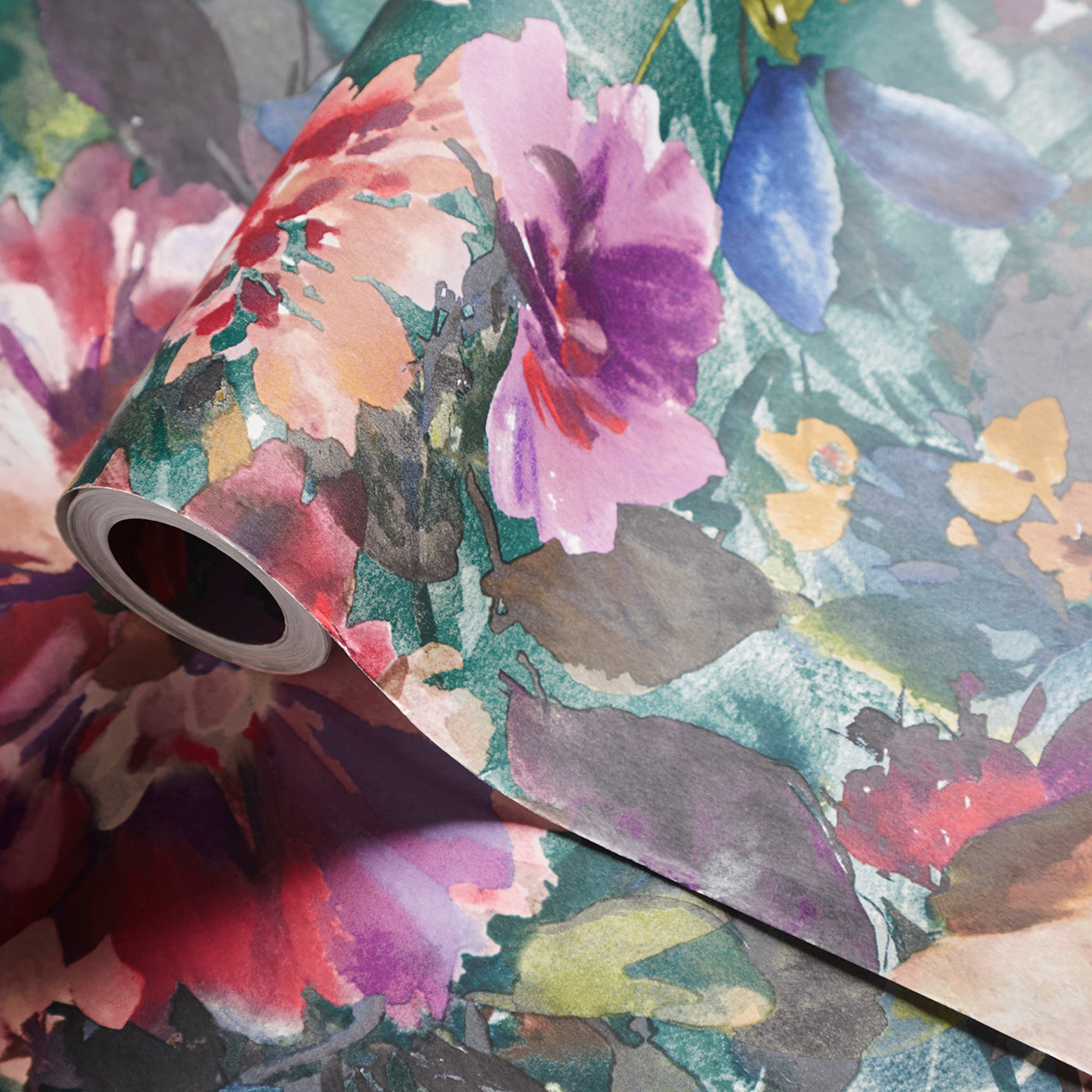 W0145/01 - Tahiti Wallpaper - Amethyst/Emerald - Clarke & Clarke