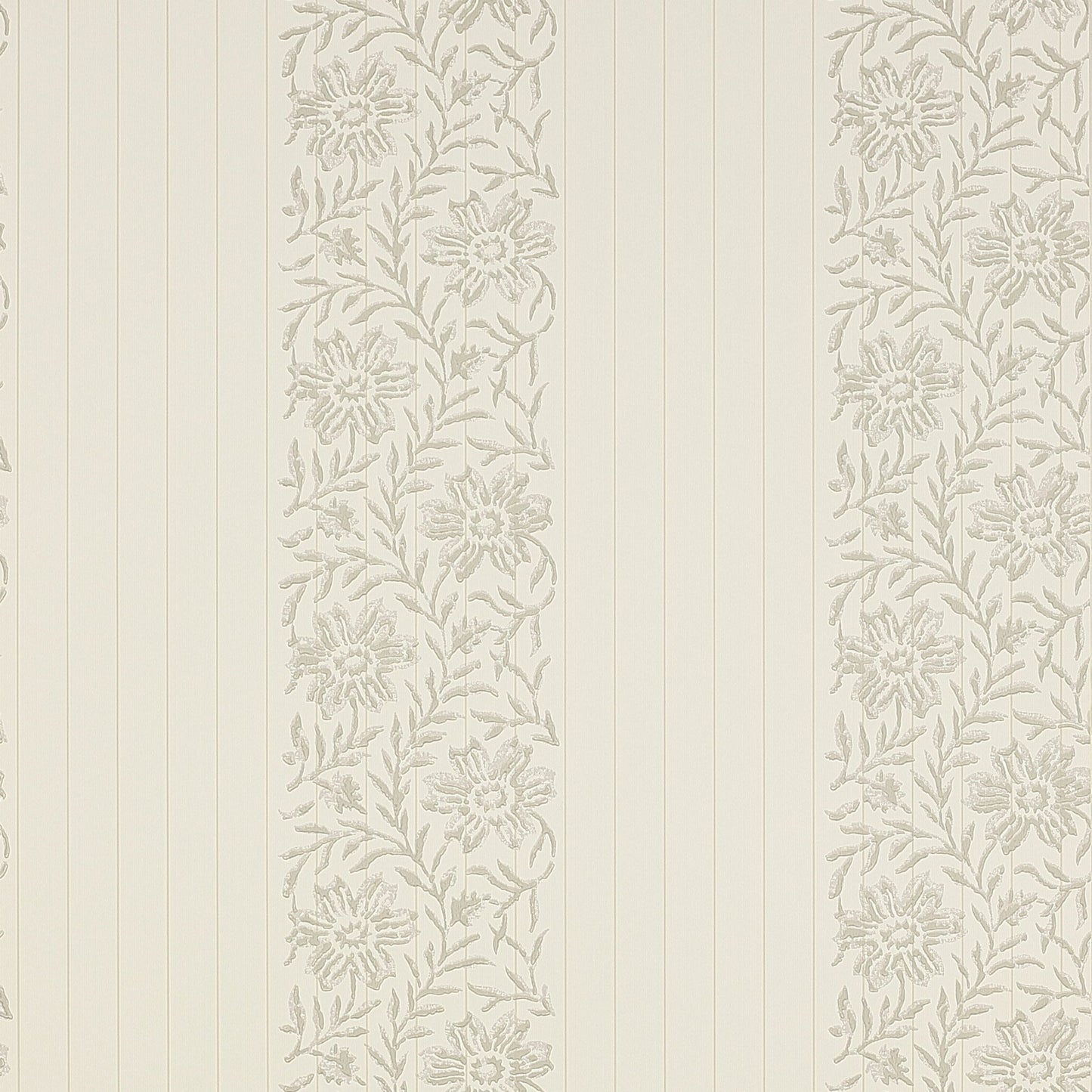 Alys Wallpaper - Silver - Colefax & Fowler - W7001 - 05 - Premier Wallcovering
