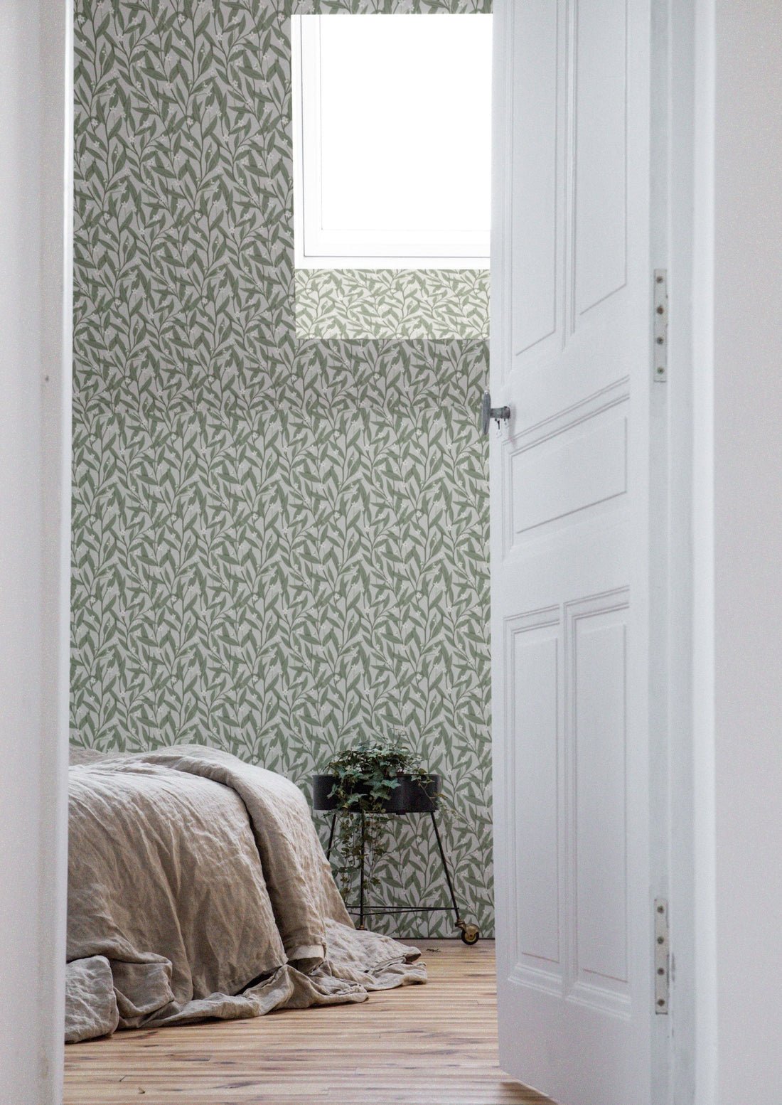 Anemone Wallpaper - Light Green - Summer Gray - Premier Wallcovering