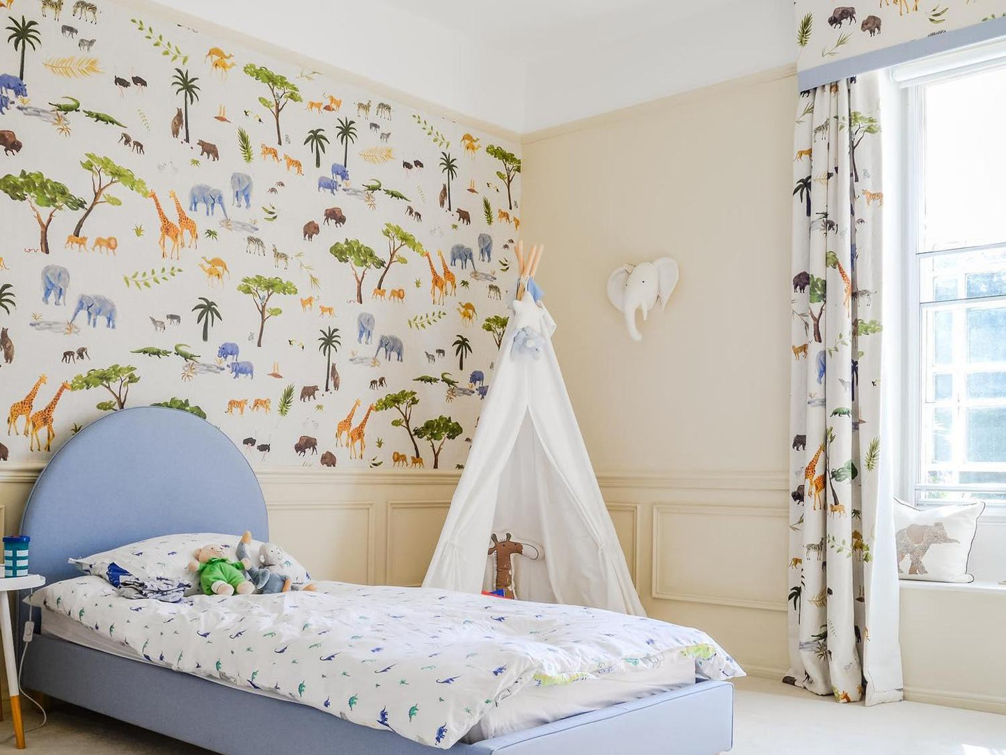 Animalis Wallpaper - Multicolor - Andrew Martin - HFANMU - Premier Wallcovering