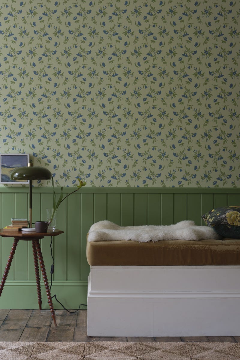 Auguste Wallpaper - Yeabridge Green - 6505 - Farrow & Ball - Premier Wallcovering