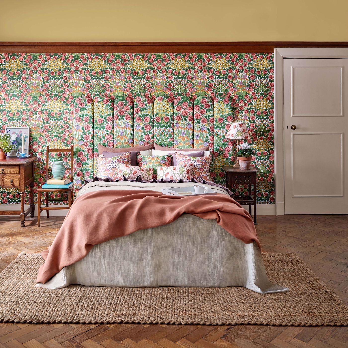 Campanula Wallpaper - Sunburst - 217351 - Morris & Co - Premier Wallcovering
