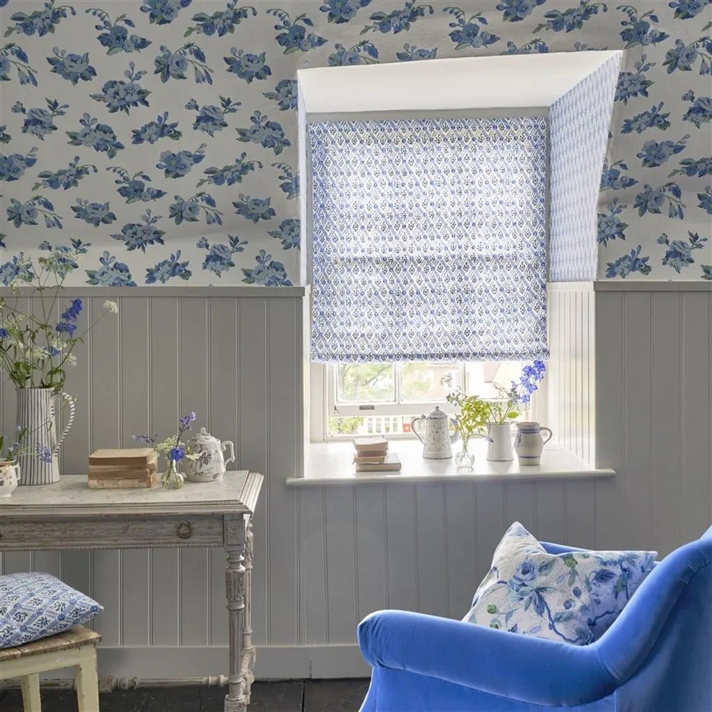 Craven Street Flower Wallpaper - Delft - English Heritage - PEH0006/03 - Premier Wallcovering