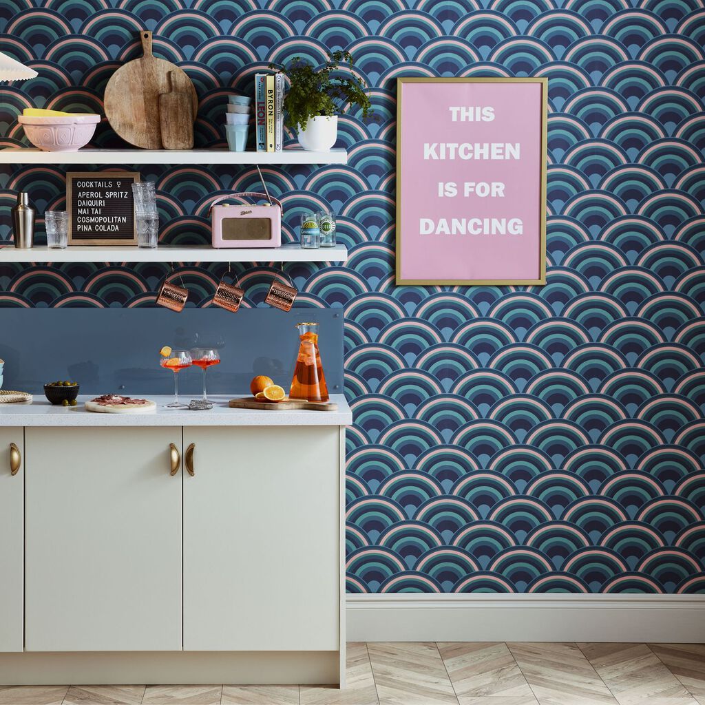 Curve Wallpaper - Surf - Envy - 118727 - Premier Wallcovering