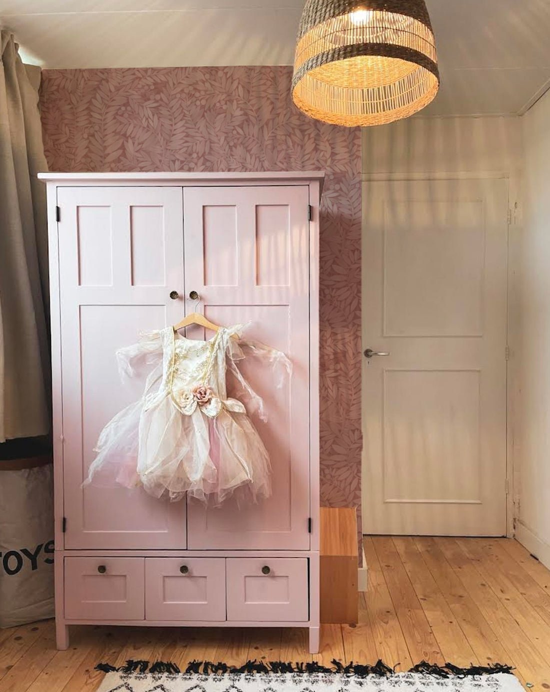 Eve Wallpaper - Rose - Summer Gray - Premier Wallcovering