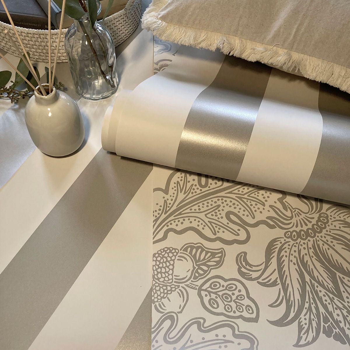 Fernhurst Stripe Wallpaper - Silver - Belgravia - 1117 - Premier Wallcovering
