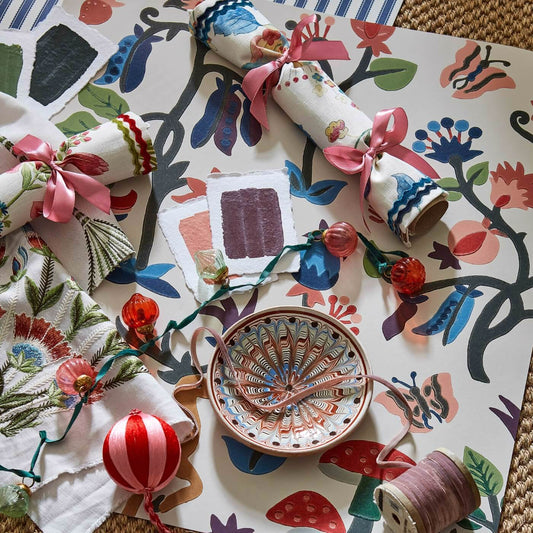 Forest Of Dean Wallpaper - Bright/multi - DABW217217 - Sanderson - Premier Wallcovering