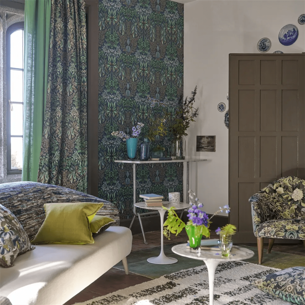 Karakusa Wallpaper - Midnight - PDG1157/06 - Designers Guild - Premier Wallcovering
