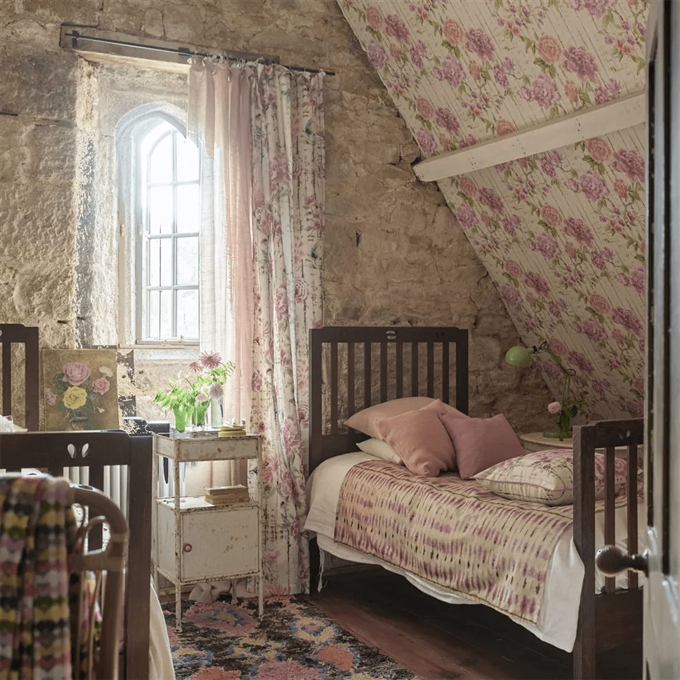 Kyoto Flower Wallpaper - Coral - PDG1158/02 - Designers Guild - Premier Wallcovering