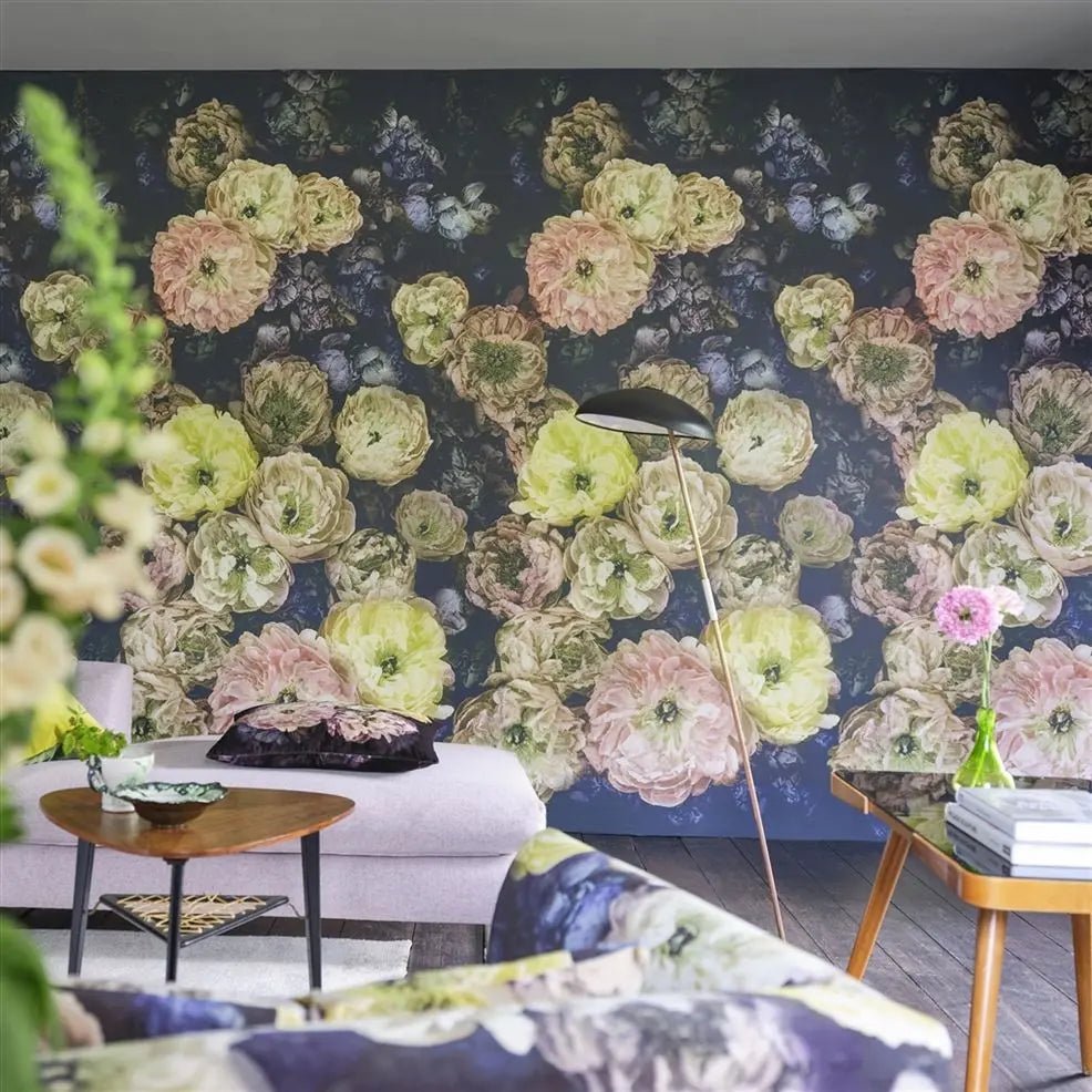 Le Poeme De Fleurs Wallpaper - Midnight - PDG1107/02 - Designers Guild - Premier Wallcovering