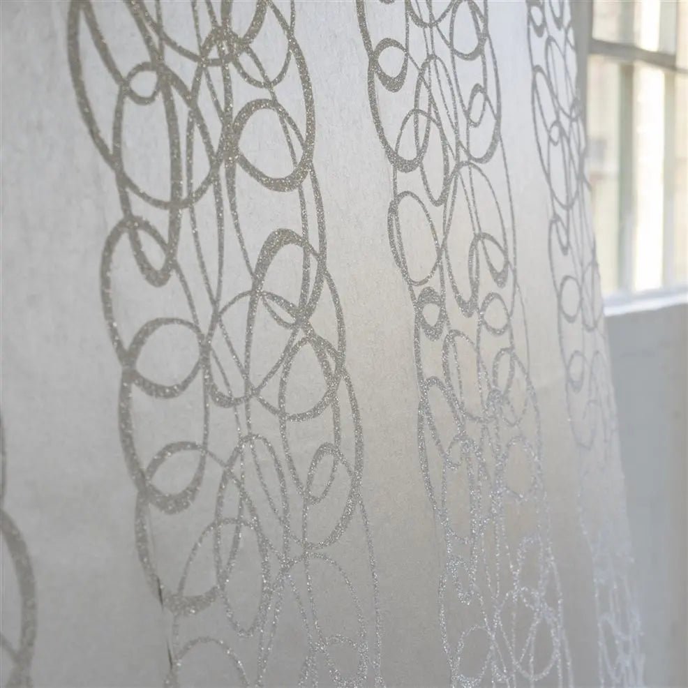 Montauroux Wallpaper - Platinum - PDG692/02 - Designers Guild - Premier Wallcovering