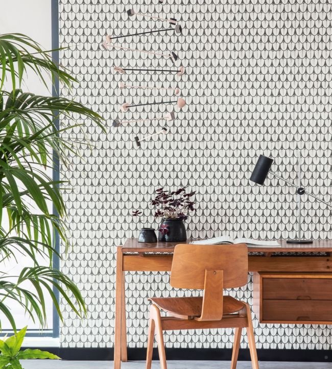 Narina Wallpaper - Soot & Snow - 109/10048 - Cole & Son - Premier Wallcovering