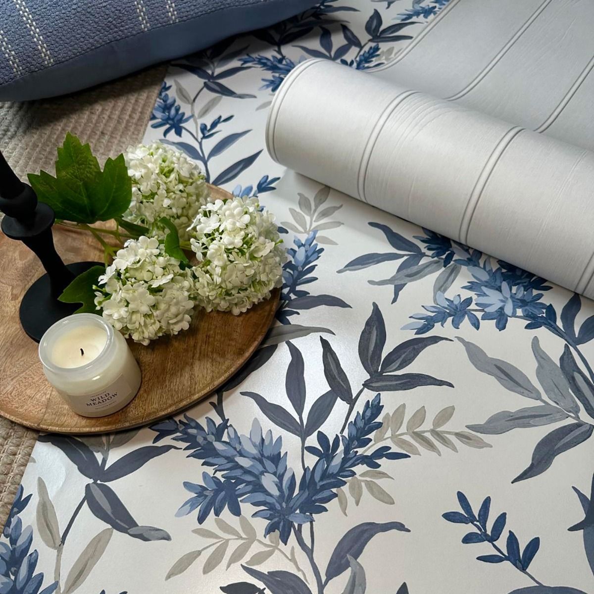 Olivia Floral Wallpaper - Blue - Belgravia - 5905 - Premier Wallcovering