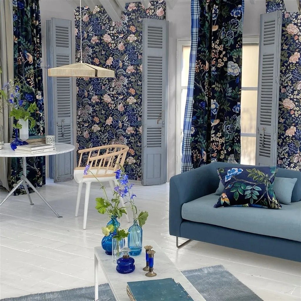 Porcelaine de Chine Wallpaper - Midnight - PDG1146/04 - Designers Guild - Premier Wallcovering