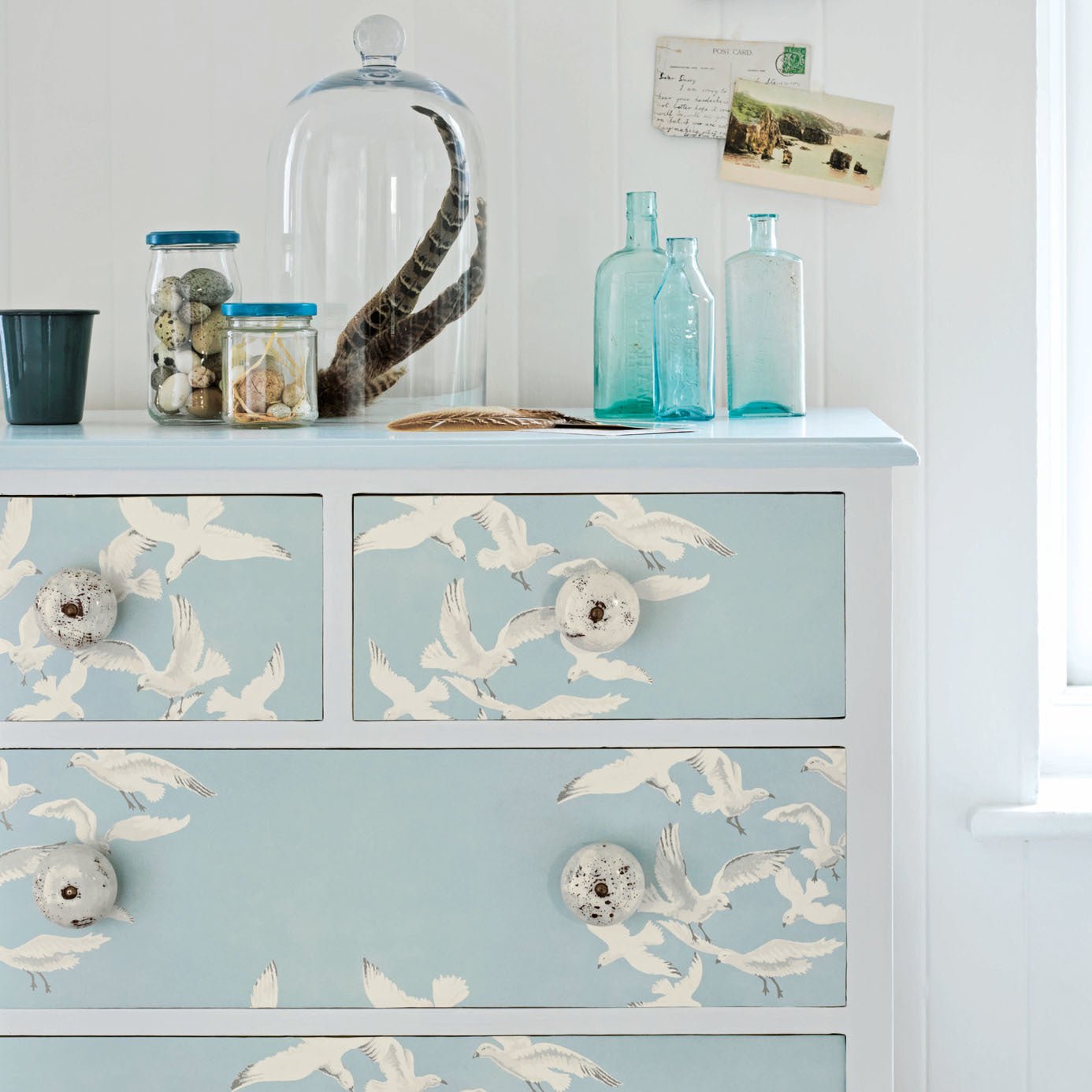 Seagulls Wallpaper - Blue - DVIN214585 - Sanderson - Premier Wallcovering