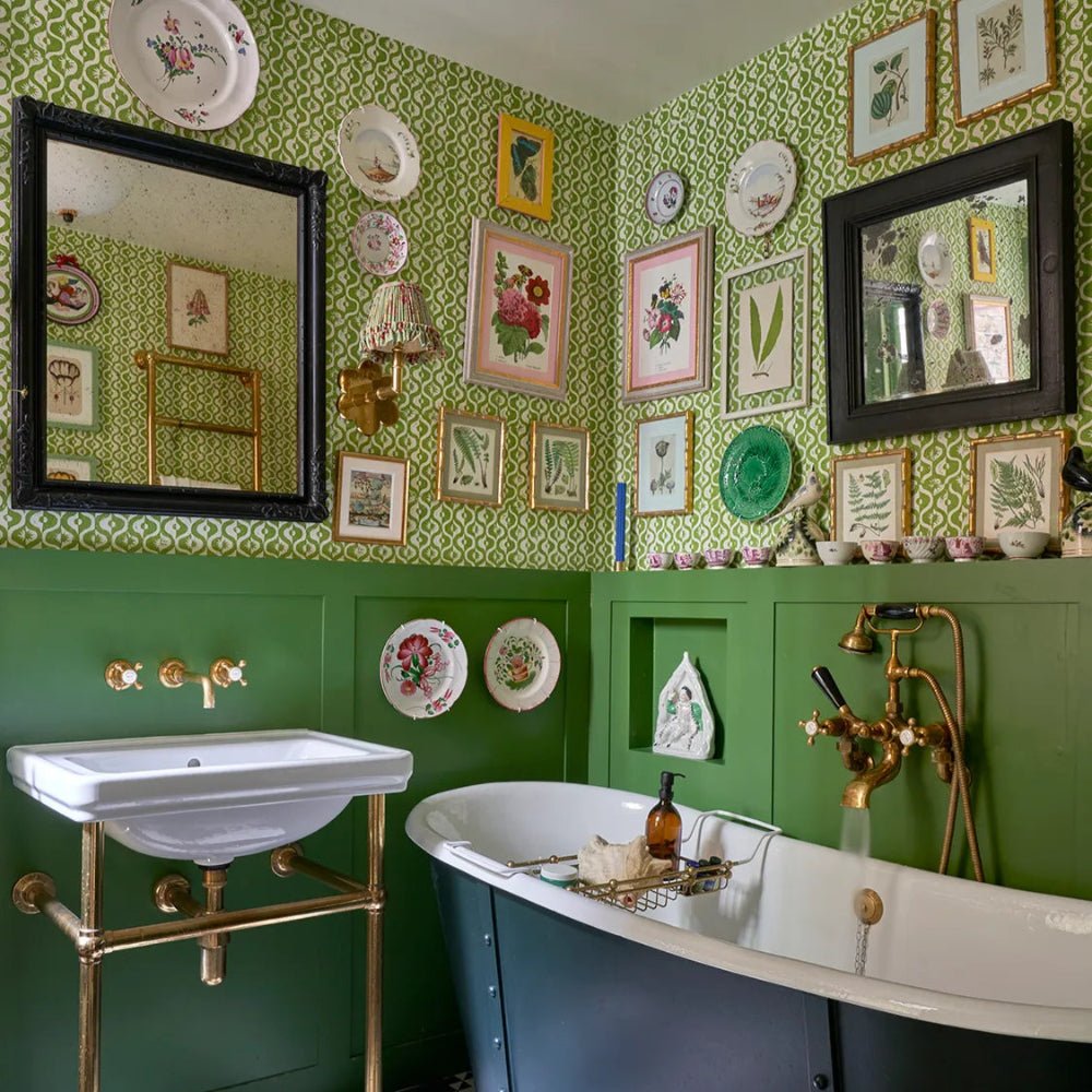 Small Medallion Wallpaper - Fern - Blithfield - 680-04 - Premier Wallcovering