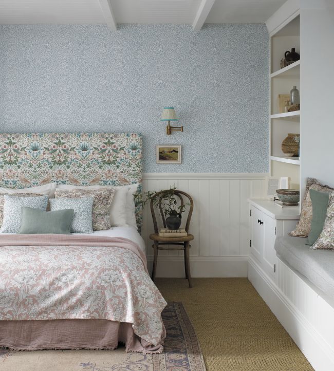 Standen Wallpaper - Seaglass - 217067 - Morris & Co - Premier Wallcovering