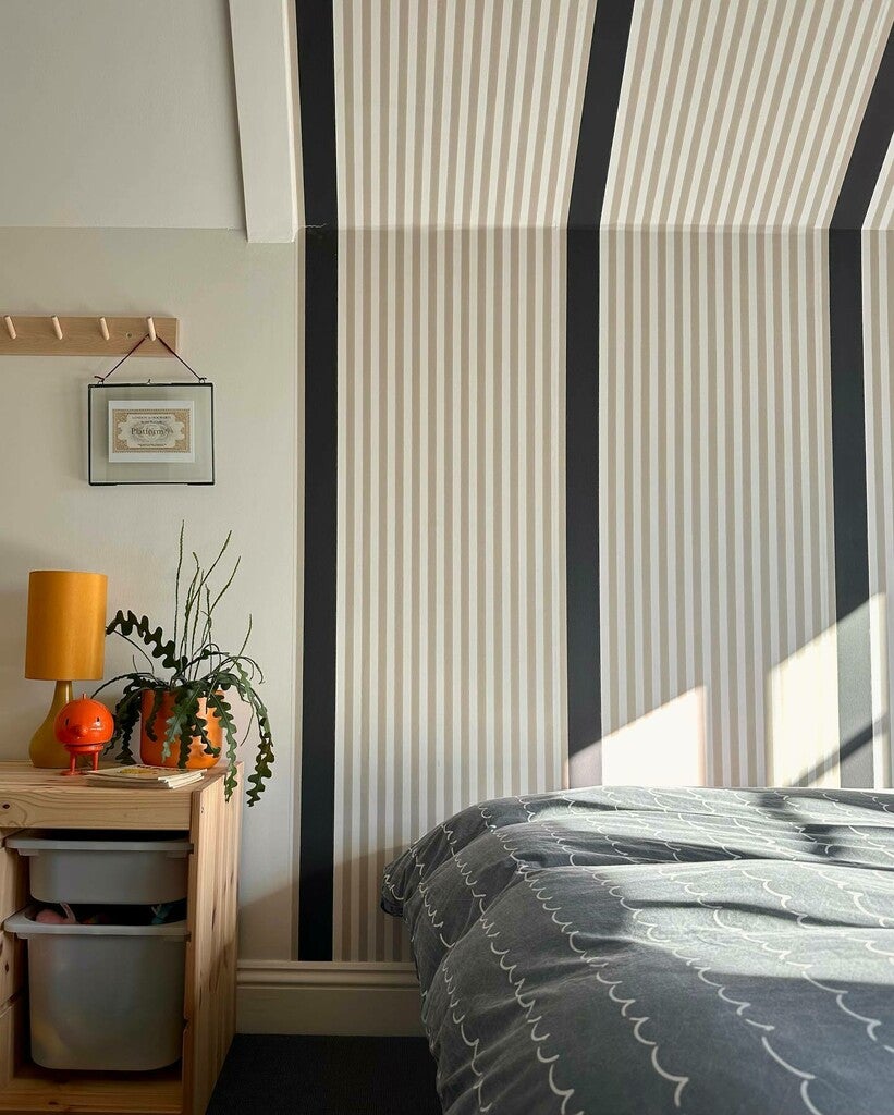Stripe Wallpaper - Gray - 6104 - Farrow & Ball - Premier Wallcovering