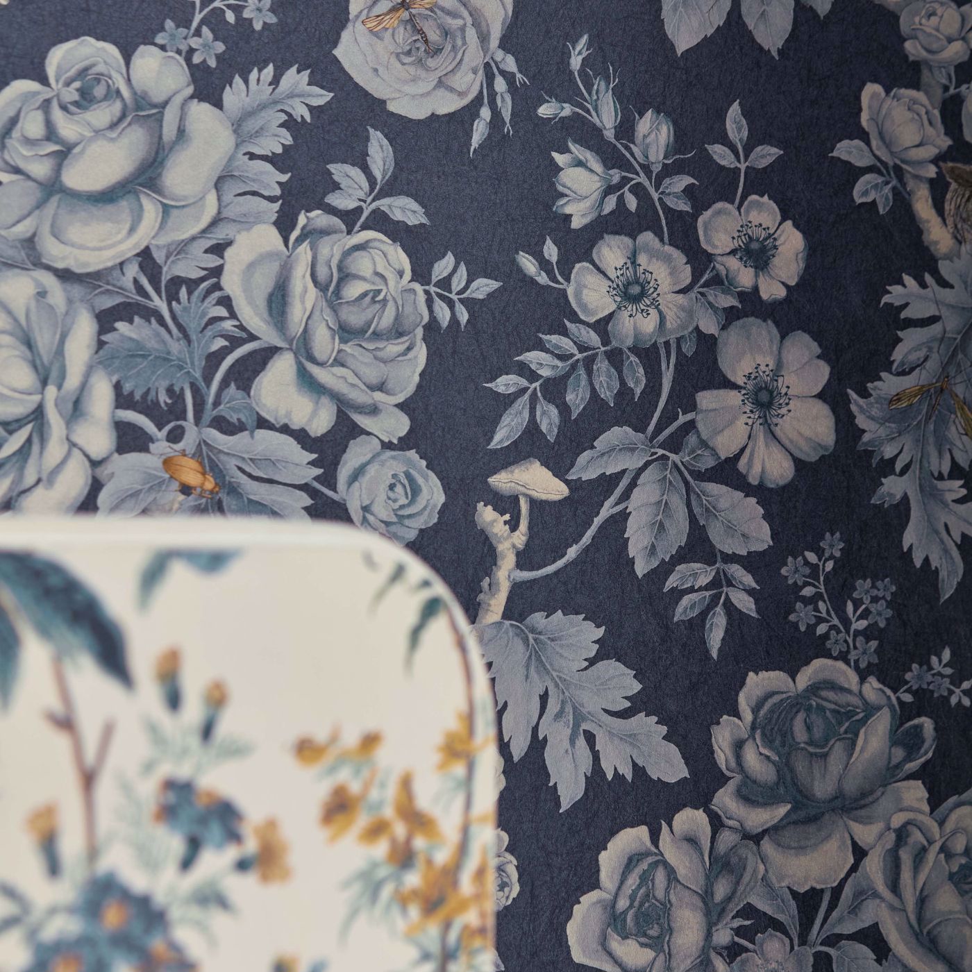Tansy Bloom Wallpaper - Atlantis - DGDW217314 - Sanderson - Premier Wallcovering