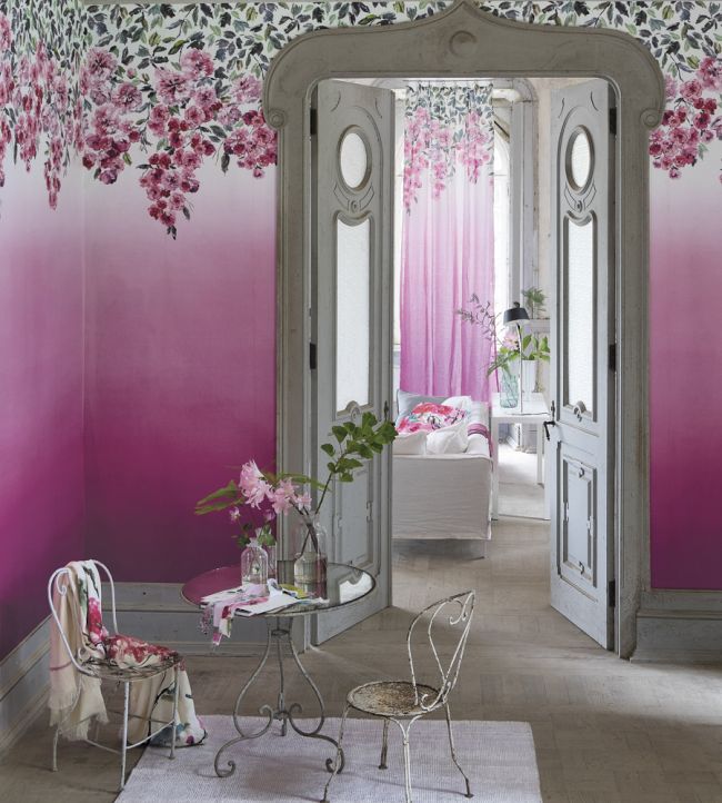 Trailing Rose Wallpaper - Peony - PDG656/01 - Designers Guild - Premier Wallcovering