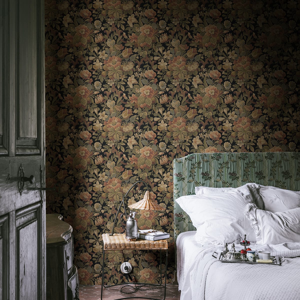 Vintage Garden Wallpaper - Ivory - Rebel Walls - R19268 - Premier Wallcovering