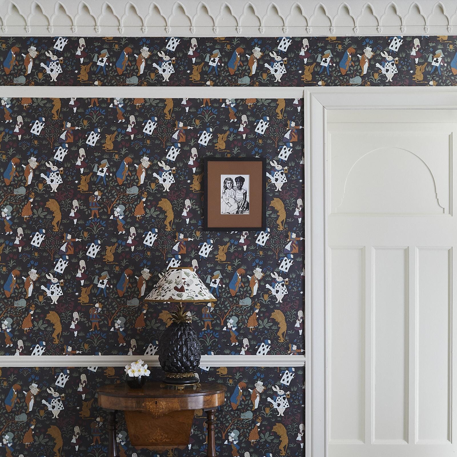 1-WA-ALI-DI-NOI-XXX - Alice In Wonderland Wallpaper  - Noir - House of Hackney