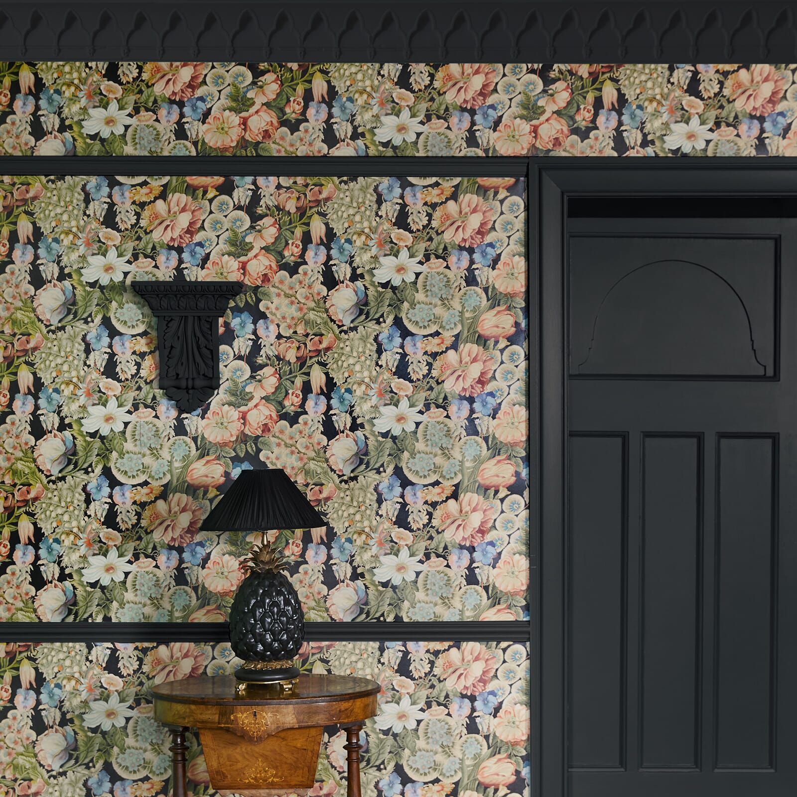1-WA-AMT-DI-NOI-XXX - Amatoria Wallpaper  - Noir - House of Hackney